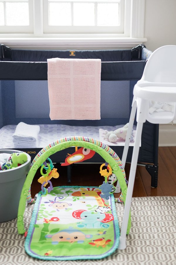 Les secrets d'une chambre de bébé stimulante pour son développement