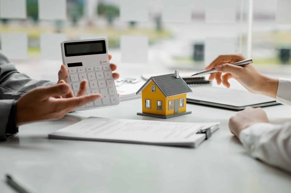 Quels types de propriétés sont disponibles au Mont Blanc ?